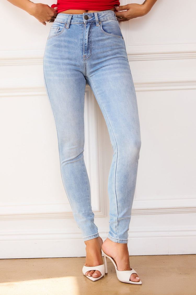 Sierra Jeans - Washed Blue DENIM Sage and Paije