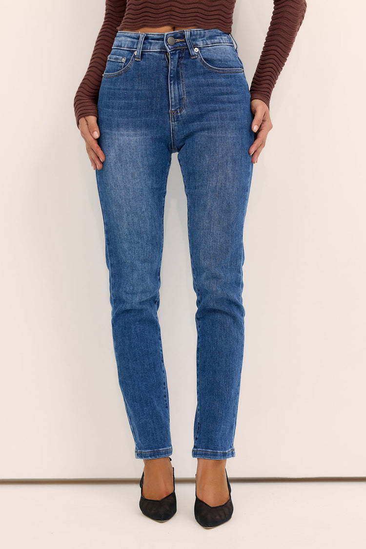 Coastal Ease Denim Jeans - Washed Blue