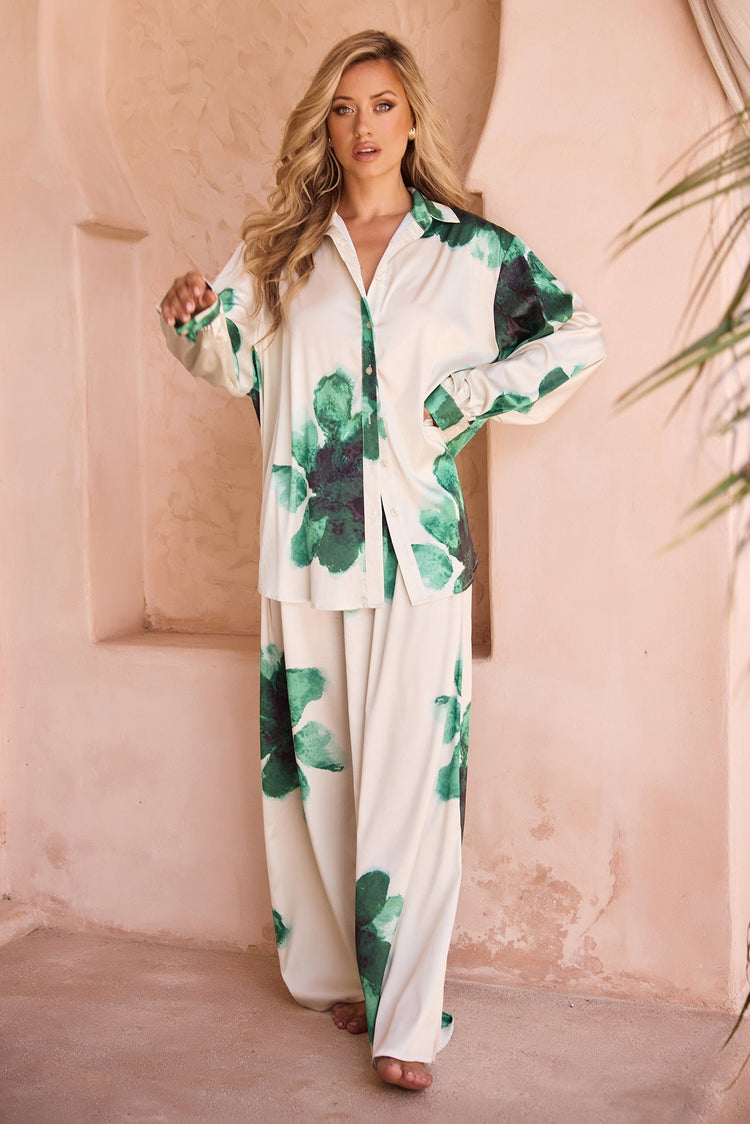 Love Based Shirt - Green for women