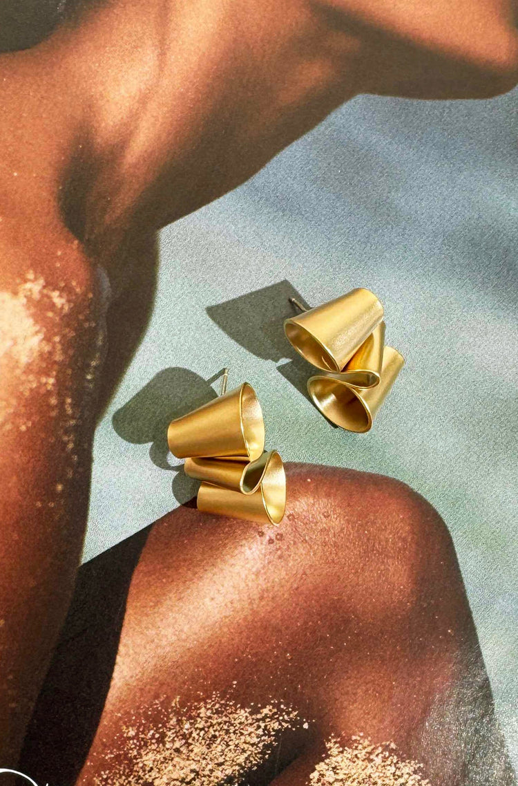 Luna Fold Earrings - Gold for women